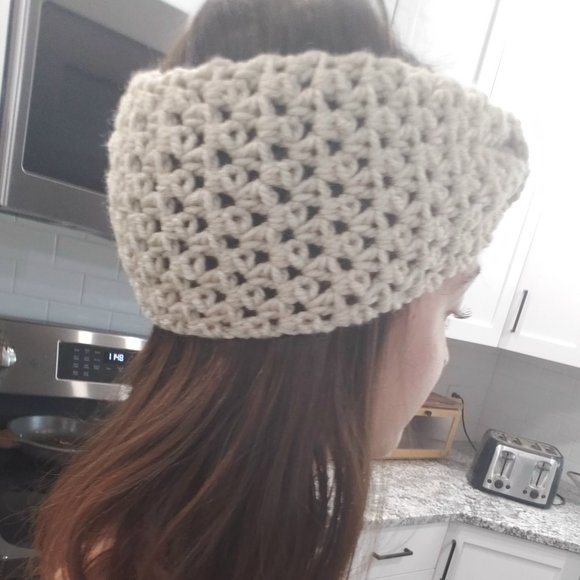 Winter Handmade Crochet Bow Headband/Ear Warmer - Picture 6 of 11